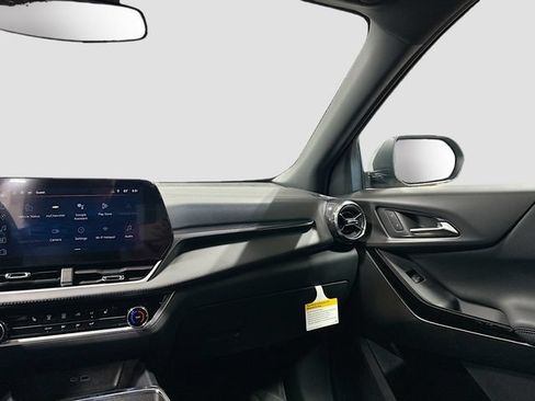 New 2026 Chevrolet Equinox LT w/ LPO, Floor Liner Package AWD/4WD image 25