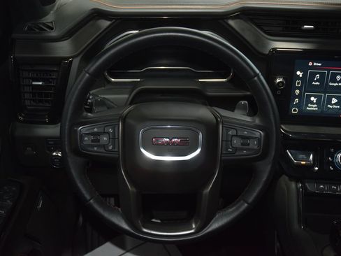 Used 2023 GMC Sierra 1500 AT4 w/ Technology Package AWD/4WD image 34