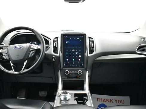 Used 2024 Ford Edge SEL image 19