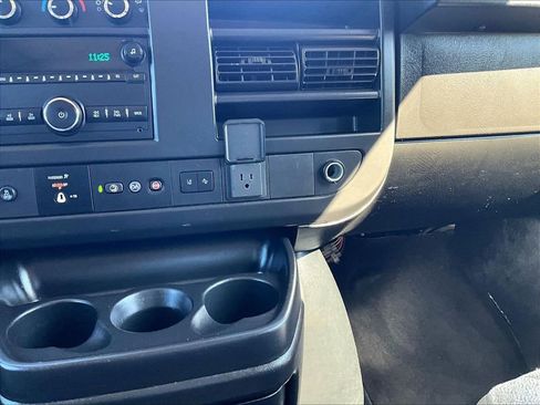 Used 2020 Chevrolet Express 3500 LT w/ LT Preferred Equipment Group image 30