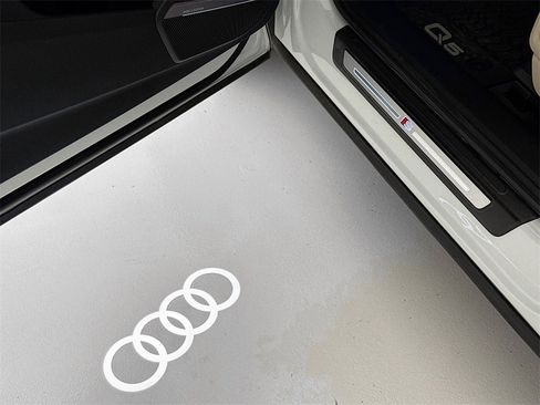 Used 2021 Audi Q5 e Prestige image 14