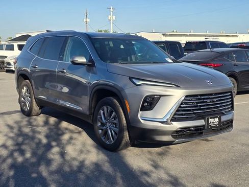 New 2026 Buick Enclave Preferred image 3