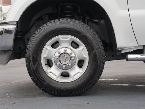 Used 2010 Ford F250 XLT AWD/4WD image 12