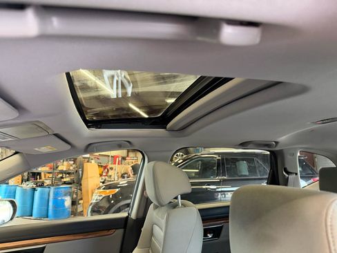 Used 2019 Honda CR-V EX image 13