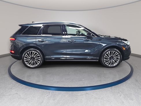 Used 2022 Lincoln Corsair Grand Touring w/ Elements Technology Bundle AWD/4WD image 4