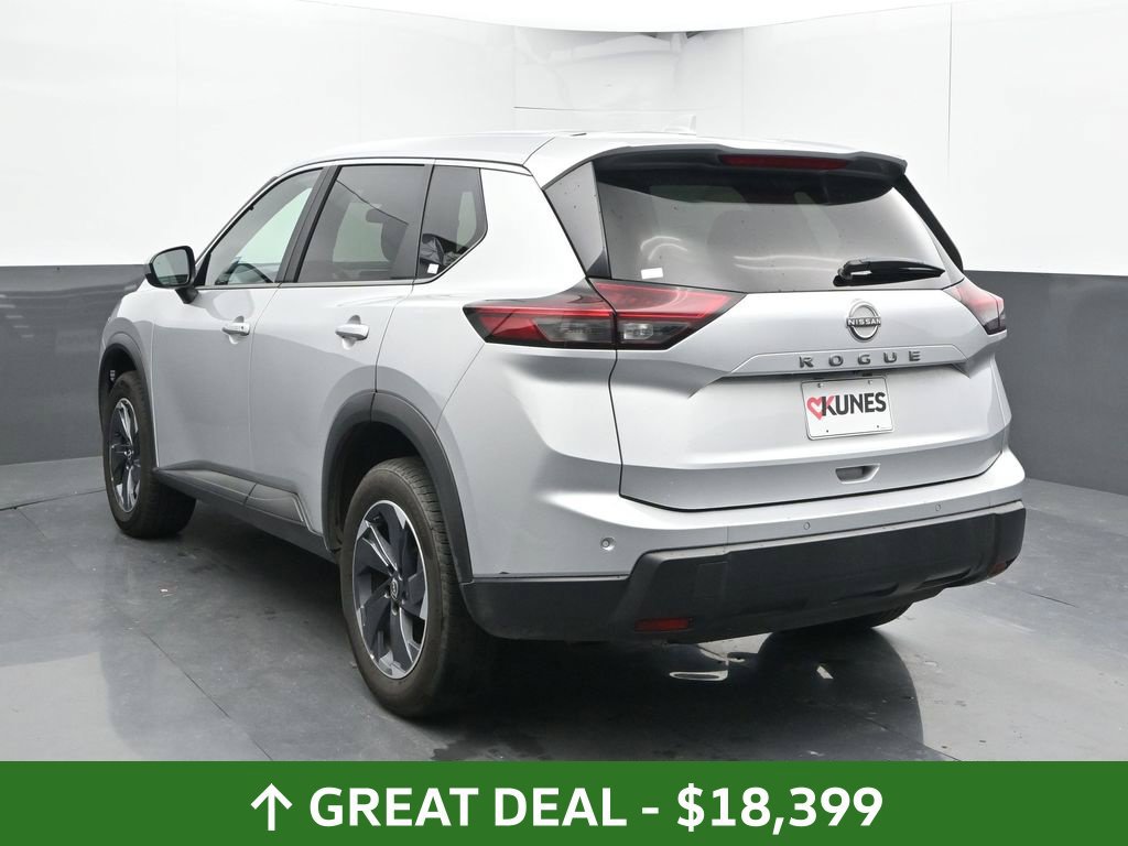 Used 2025 Nissan Rogue SV FWD image 12
