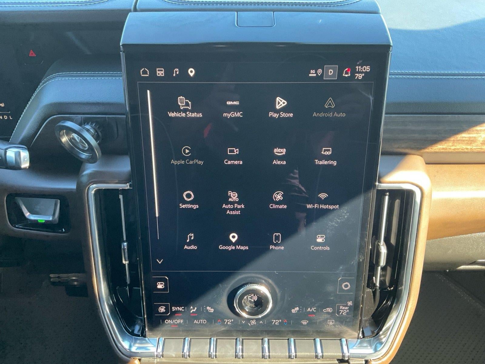 Certified 2025 GMC Yukon Denali Ultimate AWD/4WD image 18