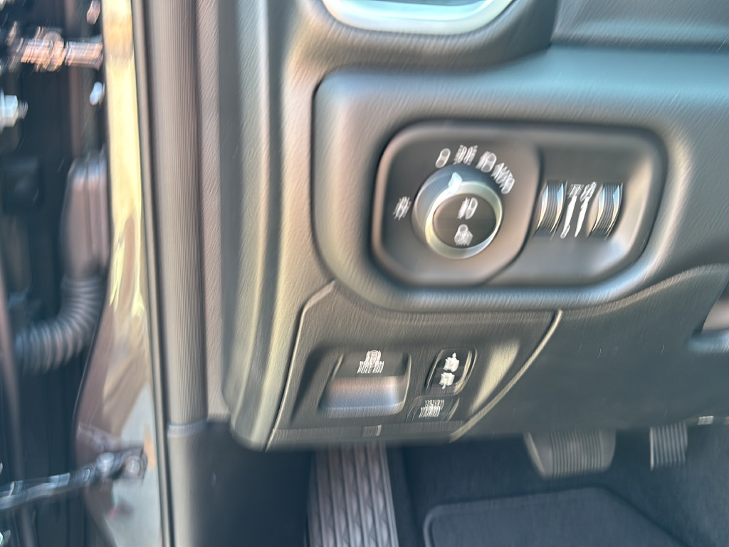 New 2026 RAM 1500 Big Horn AWD/4WD image 21