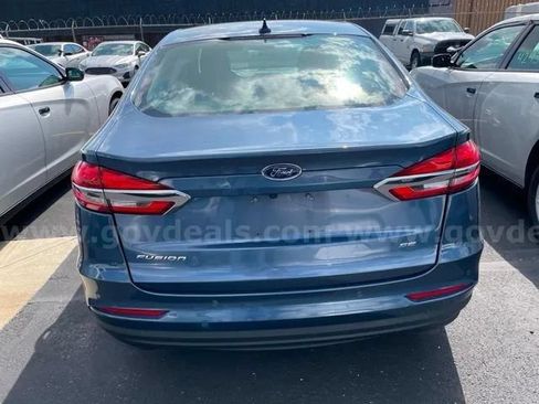 Used 2019 Ford Fusion SE FWD image 6