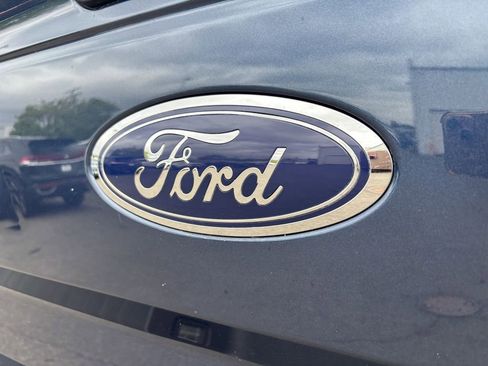 Used 2016 Ford F150 XLT w/ Equipment Group 302A Luxury AWD/4WD image 10