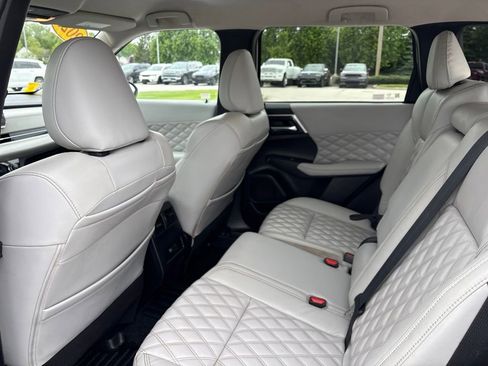 Used 2022 Mitsubishi Outlander SEL FWD image 9