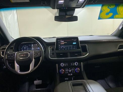 Used 2023 GMC Yukon SLE w/ Gmc Pro Safety Plus Package AWD/4WD image 33