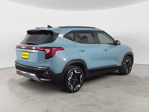Used 2024 Kia Seltos SX w/ SX Sunroof Package AWD/4WD image 5