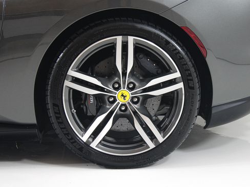 Certified 2023 Ferrari Portofino M RWD image 23
