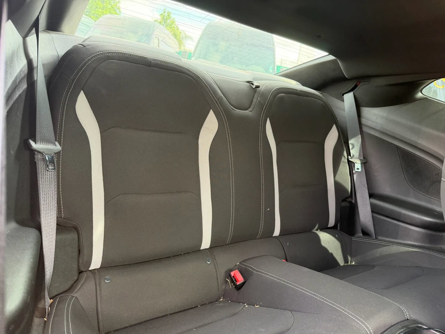 Used 2018 Chevrolet Camaro SS RWD image 15