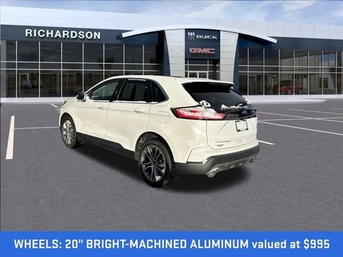 Used 2022 Ford Edge Titanium image 3