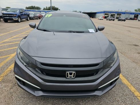 Used 2019 Honda Civic LX image 2