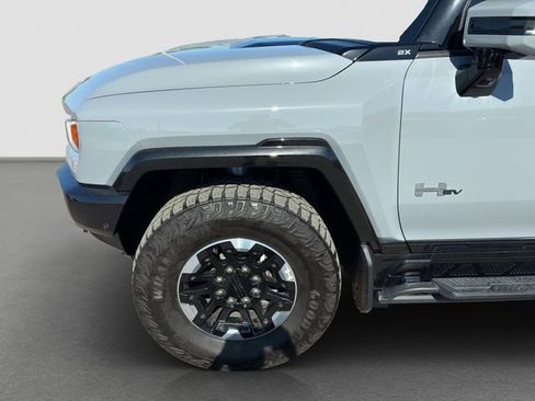 Used 2024 GMC Hummer EV 2X w/ Extreme Off-Road Package AWD/4WD image 10