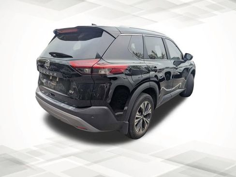 Used 2023 Nissan Rogue SV w/ SV Premium B Package image 2