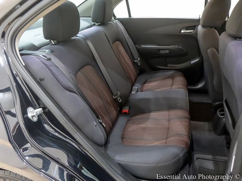 Used 2013 Chevrolet Sonic LT image 29