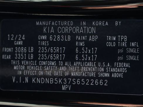Used 2025 Kia Carnival FWD image 57