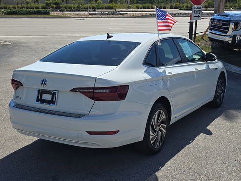 Used 2020 Volkswagen Jetta SEL image 5