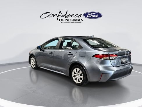 Used 2025 Toyota Corolla LE FWD image 6