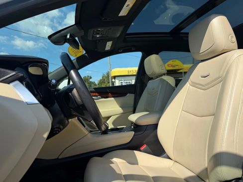 Used 2018 Cadillac XT5 Premium Luxury image 9