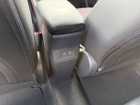 Certified 2025 Nissan Kicks SR FWD image 22