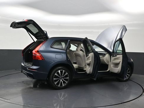 Used 2024 Volvo XC60 B5 Core AWD/4WD image 34