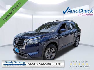 Used 2025 Nissan Pathfinder SV FWD video 1