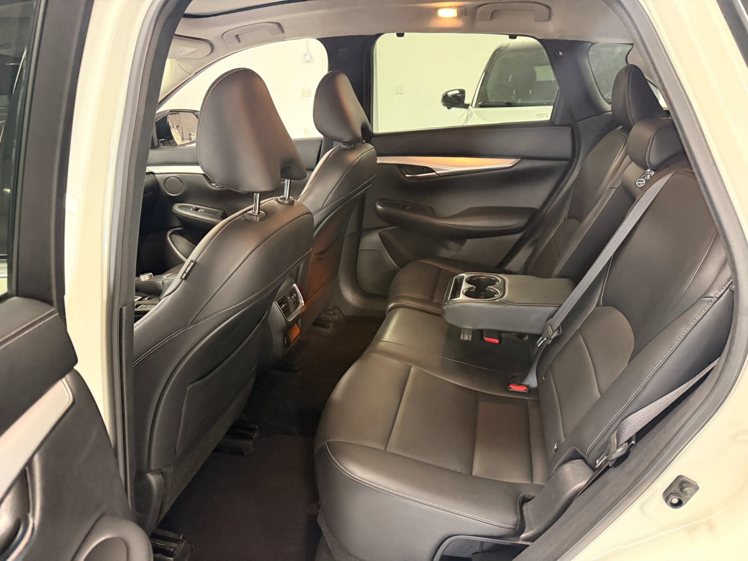 Used 2021 INFINITI QX50 Luxe FWD image 5