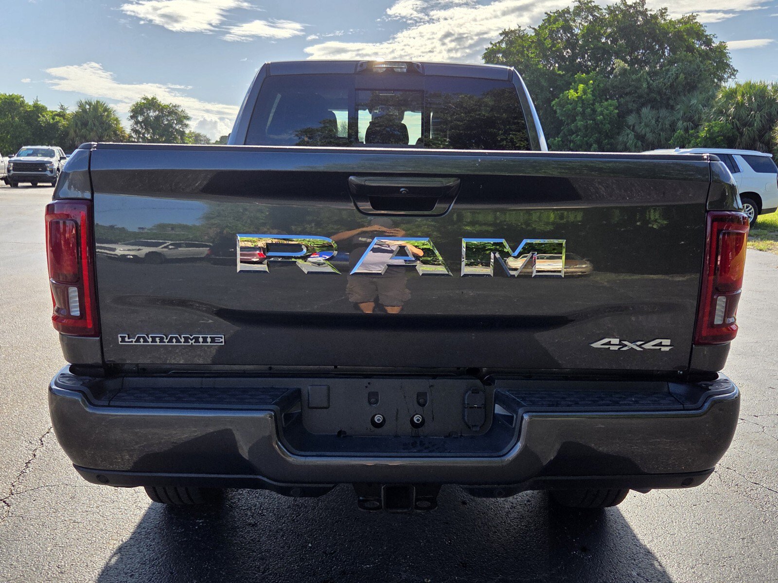 Used 2025 RAM 2500 Laramie AWD/4WD image 4