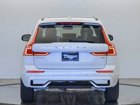 Certified 2025 Volvo XC60 T8 Plus w/ Protection Package Premier image 3