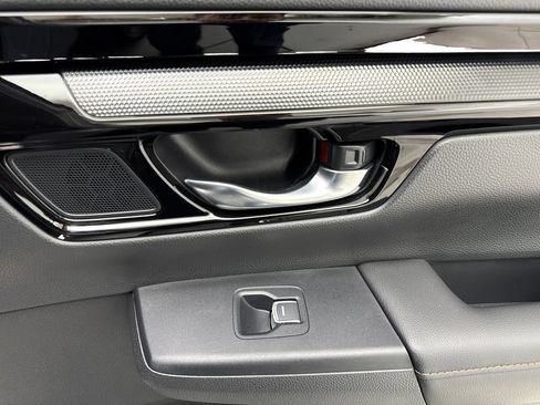 Used 2025 Honda CR-V Sport Touring image 42