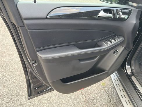 Used 2018 Mercedes-Benz GLE 350 w/ Premium 1 Package image 10