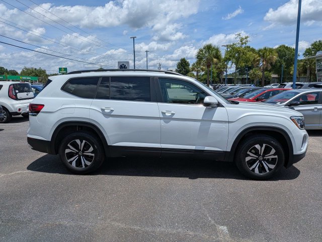 New 2026 Volkswagen Atlas SE FWD image 3