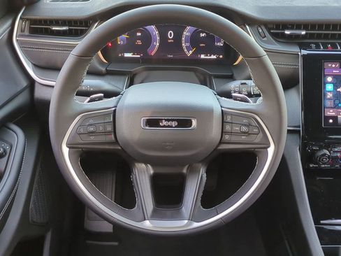 New 2025 Jeep Grand Cherokee L Laredo w/ Luxury Tech Group I image 22