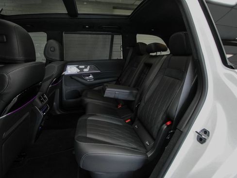 Used 2026 Mercedes-Benz GLS 63 AMG 4MATIC image 35