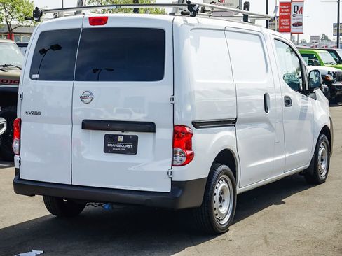 Used 2018 Nissan NV200 S w/ Cruise Control Package image 4