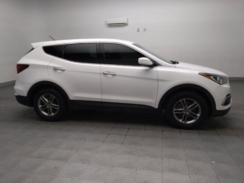 Used 2018 Hyundai Santa Fe Sport FWD image 11