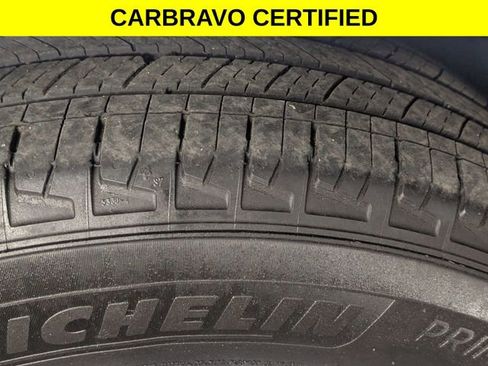 Certified 2024 Chevrolet Equinox LT FWD image 9