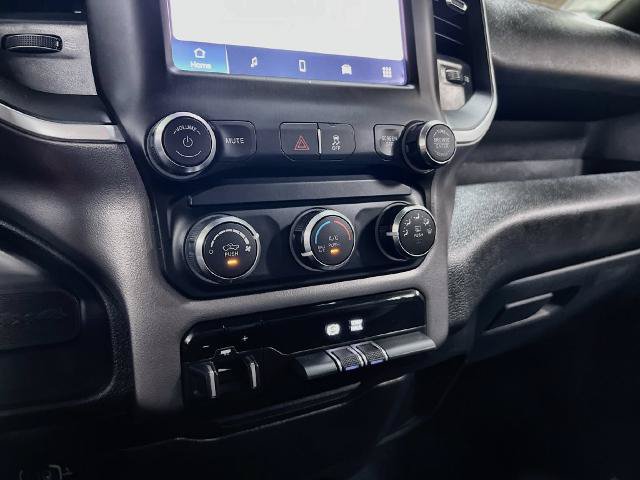 Used 2022 RAM 2500 Big Horn AWD/4WD image 32