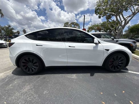 Used 2025 Tesla Model Y Performance AWD/4WD image 10