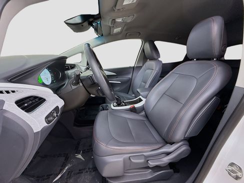 Used 2021 Chevrolet Bolt Premier w/ Infotainment Package image 21