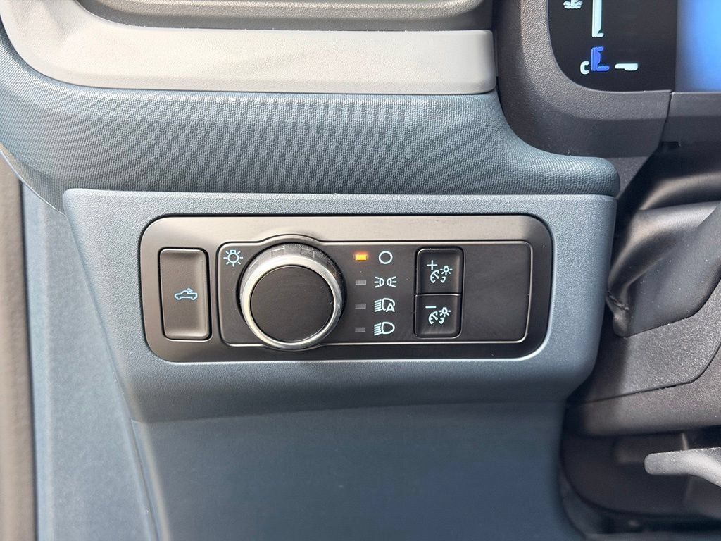 Used 2025 Ford Maverick XLT w/ XLT Luxury Package AWD/4WD image 38