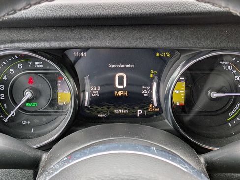 Used 2023 Jeep Wrangler Unlimited Sahara w/ Cold Weather Group AWD/4WD image 16