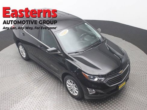 Used 2018 Chevrolet Equinox LT image 3