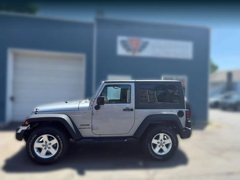 Used 2014 Jeep Wrangler Sport w/ Quick Order Package 24S AWD/4WD image 2