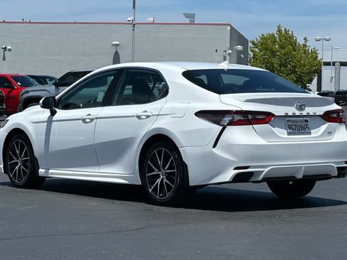 Used 2023 Toyota Camry SE w/ Audio Upgrade Package FWD image 7